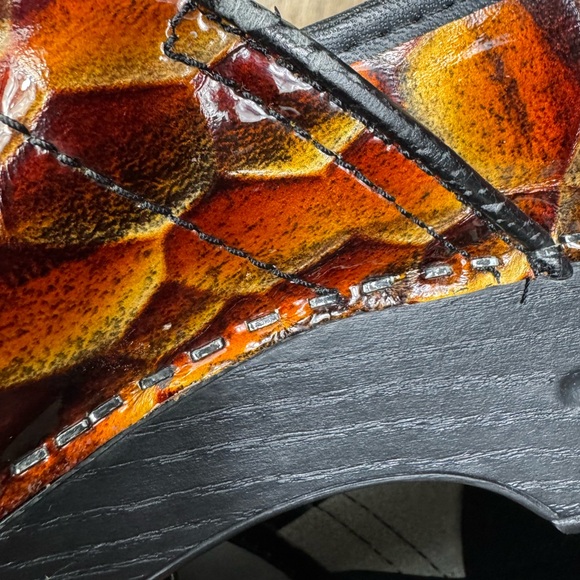 Dansko Professional Leather Clogs Shoes Women’s Size 41 Orange Brown Embossed - Picture 3 of 14